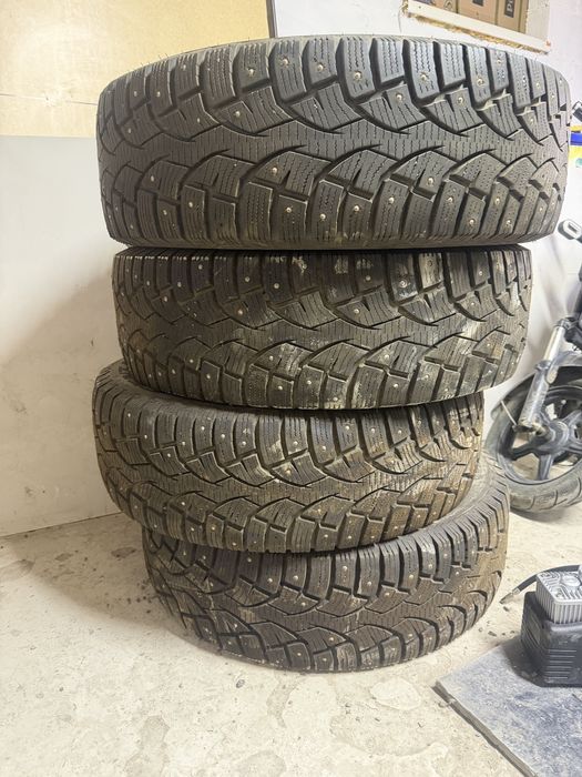 Зимние шипованные шины , Centara проехал 2 месяца , 140тыс