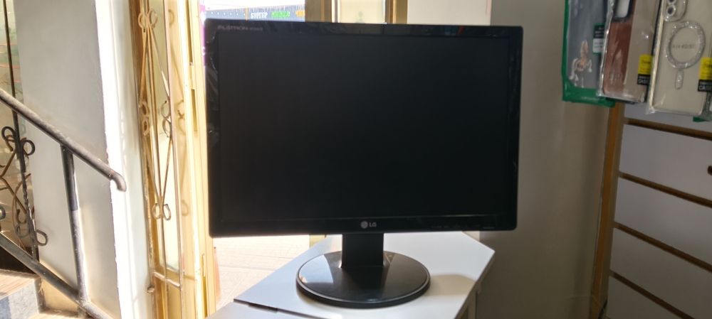 Монитор LG 19 дюйм