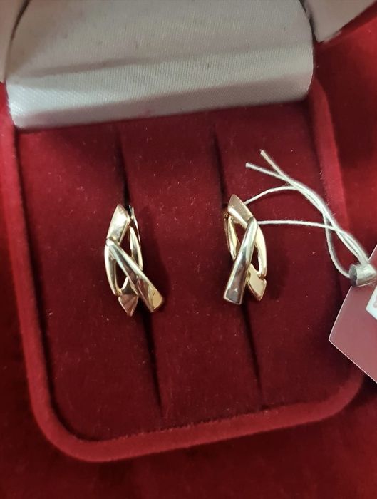 Золотые новые серьги 585 пробы