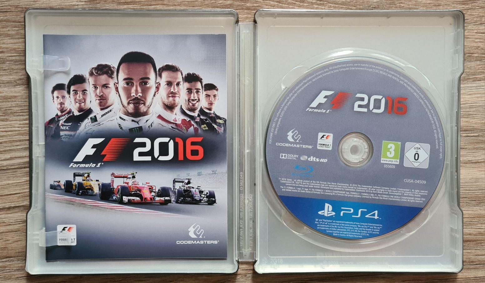 F1 2016 Formula One 2016 за PS4 с книжка