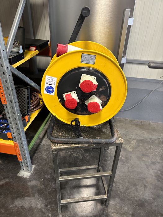 Rola curent cablu 380 v