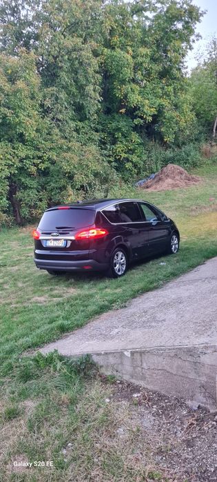 Vând urgent Ford S-Max  an 2012 la schimb cu iveco basculabil 2.8d 3.0