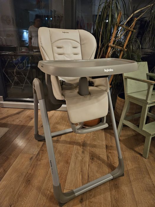 Scaun de masa Inglesina