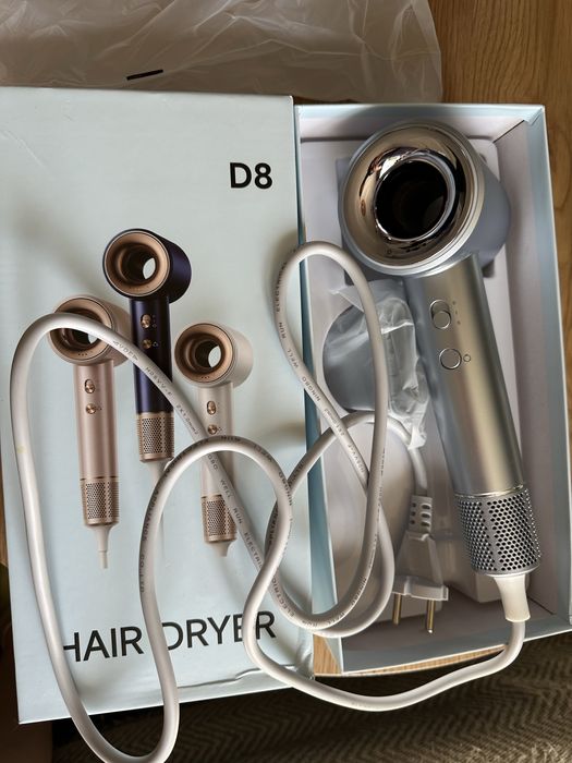 Uscator de par profesional nou, 1600W