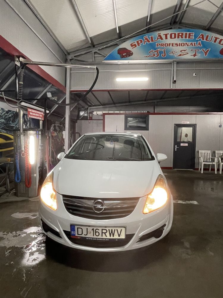 Opel corsa D 2011 1.3 diesel
