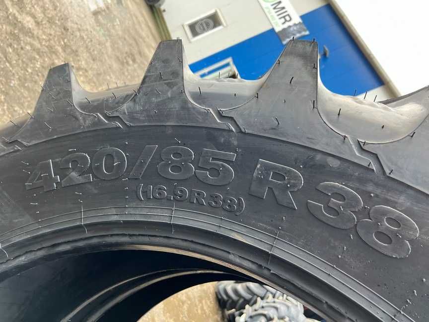 Cauciucuri radiale noi 420/85 R38 marca OZKA pentru tractor spate