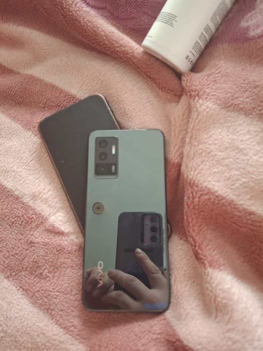 Продам vivo v23e