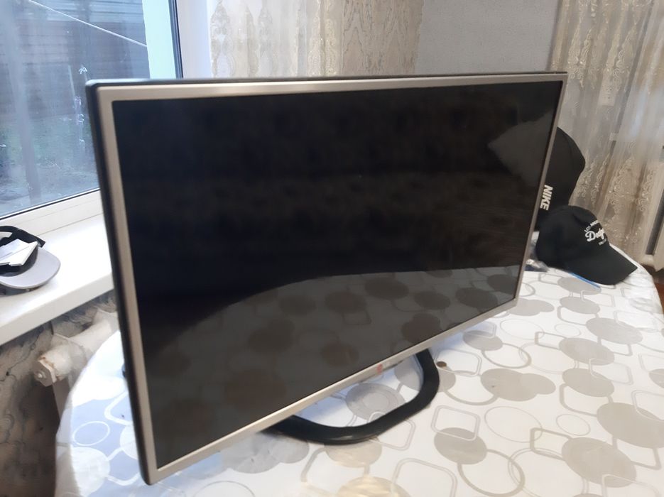 Телевизор lg в хорошем состоянии
