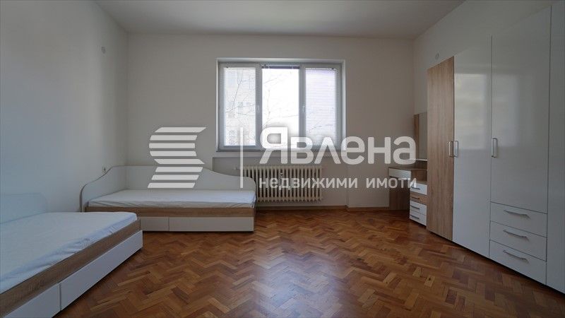 Явлена-Изток отдава 2-стаен апартамент в Гео Милев