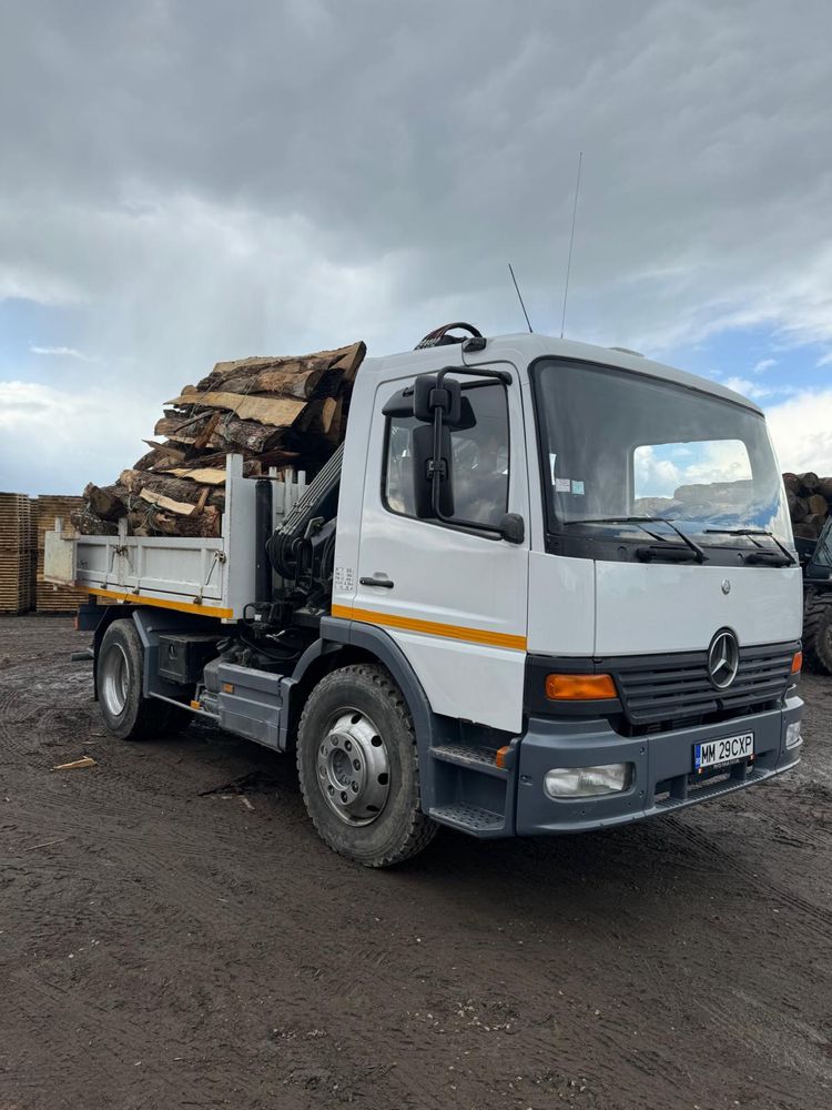 Mercedes Atego basculabil si macara de 4 t