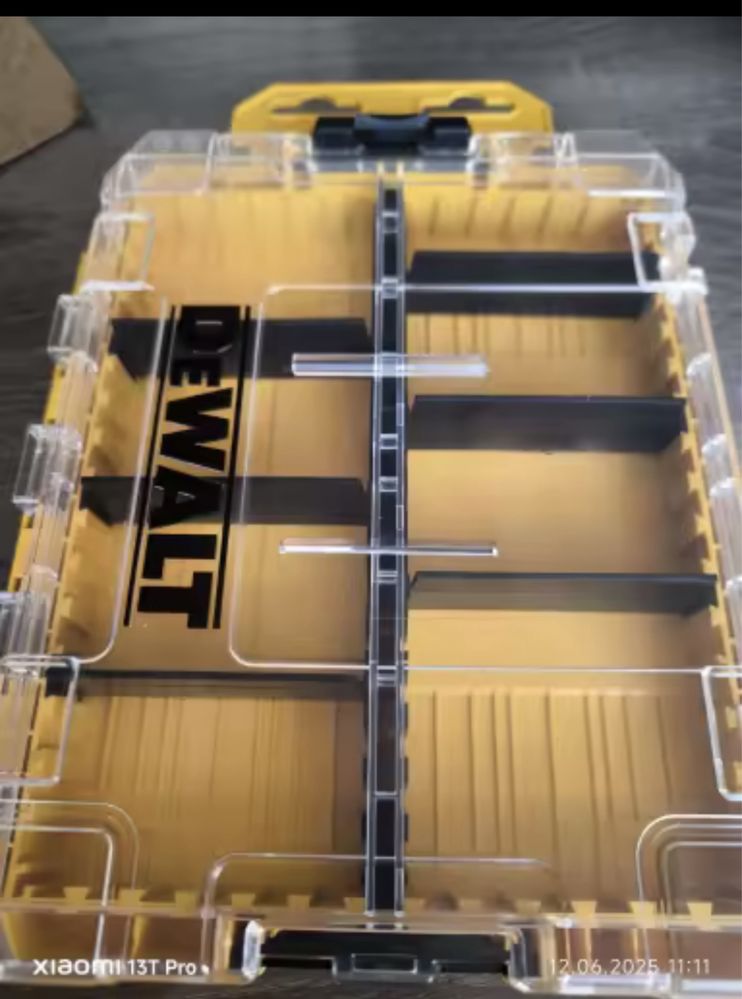 Dewalt tough case органайзер