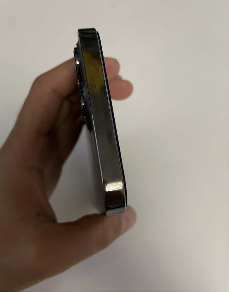 Vând iPhone 12 Pro Max Graphite 128gb.