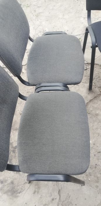 Продам стулья в отличном состоянии, три шт.