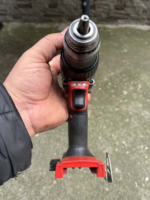 Акумулаторен винтоверт Milwaukee