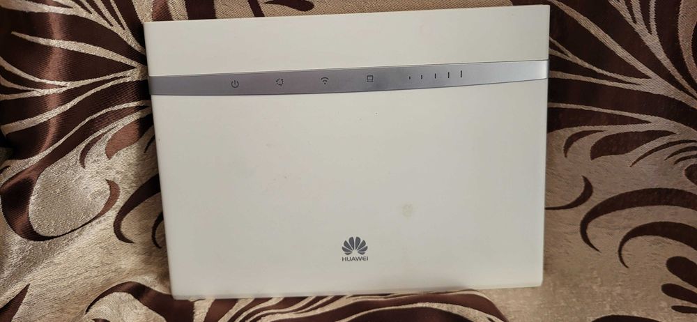 Router 4G cu sim Huawei B525s-23a, 2.4GHz si 5GHz, liber de retea