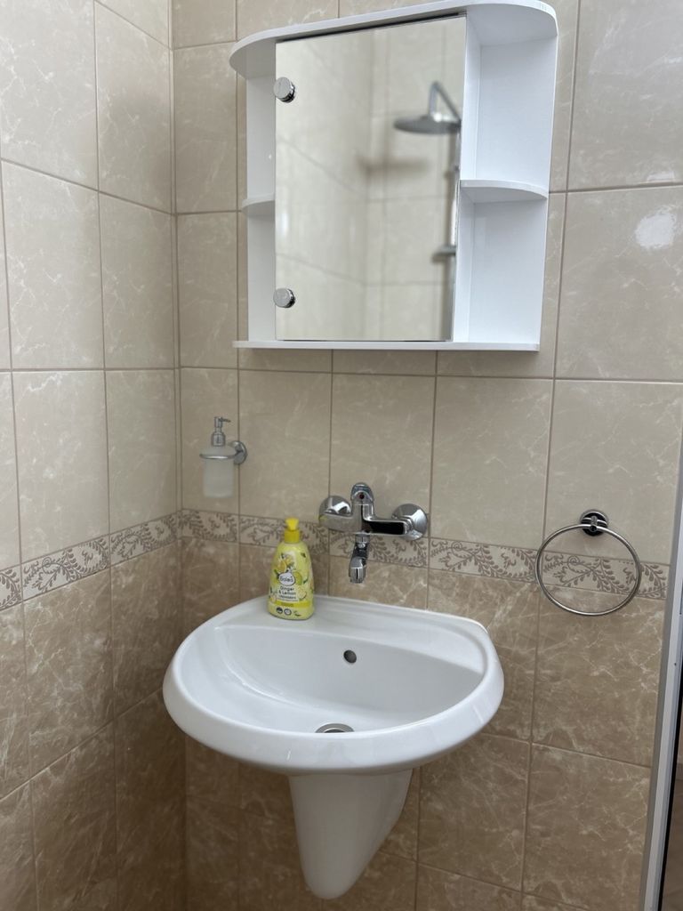 Дава се под наем Тристаен апартамент в Варна, Левски - 65 кв.м за 510 € - Снимка #9