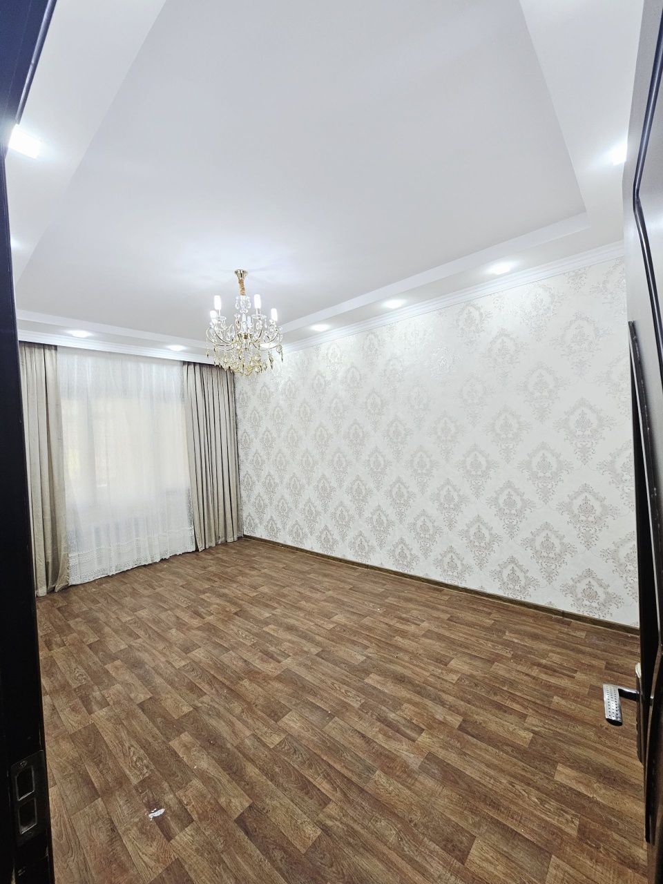 Сергели 5 метро 200 метр 3⁴/4/9 балкон 2×6 75 м² Ипотекага хам сотилад