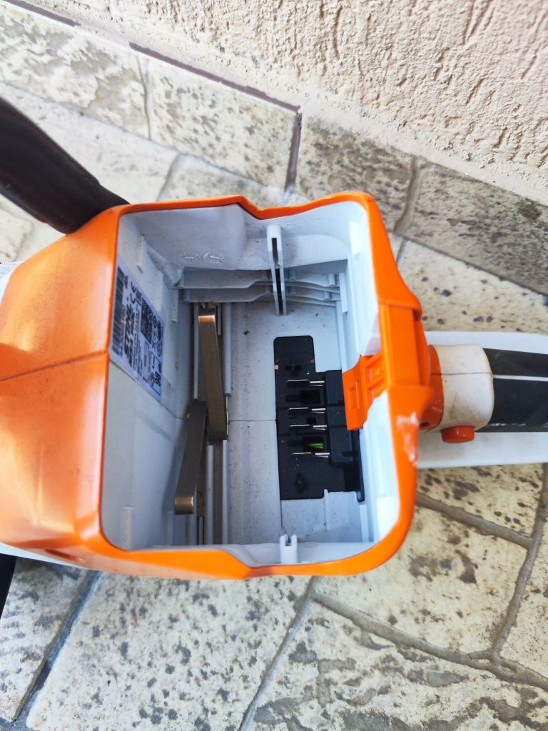 Drujba electrica pe acumulator Stihl MSA 140C corp