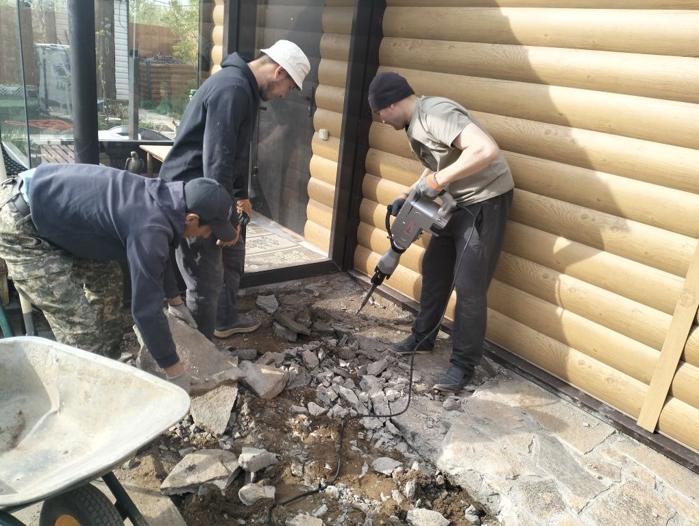 Демонтаж стен, перегородок и кафеля, уборка вывоз мусора