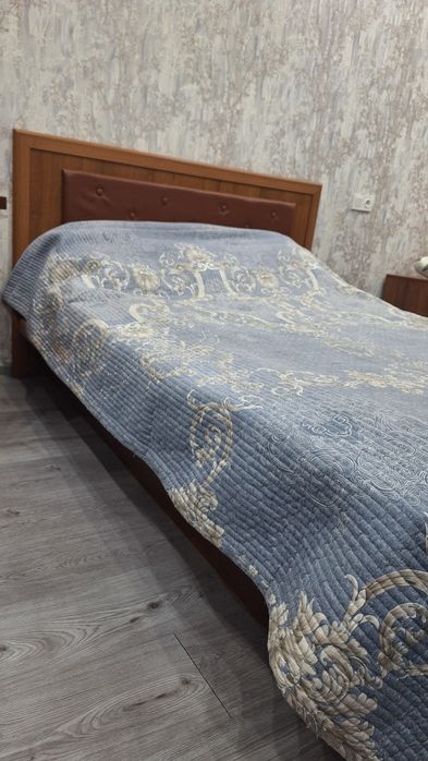 Продам кровать полуторка