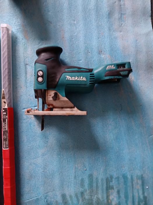 Makita pendular.