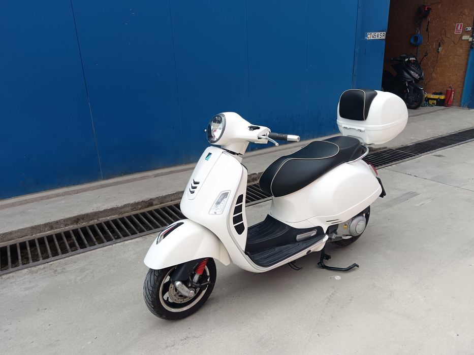 Piaggio vespa gts300 abs
