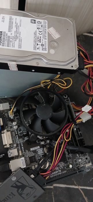 Материнская плата GA-H110 G4560 pentium