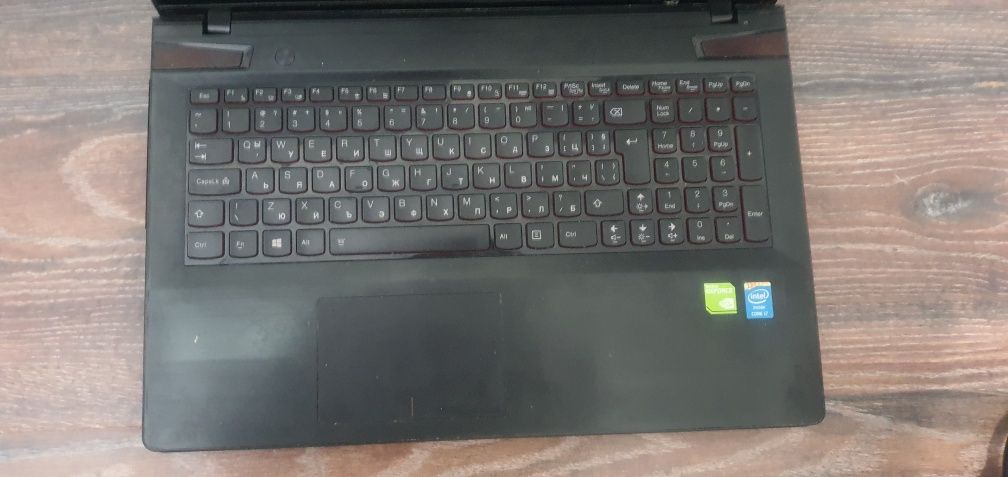 Лаптопи за части: Toshiba satellite c855 и Lenovo Y510P