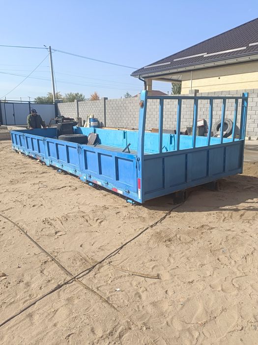 Продам кузов бортовой.