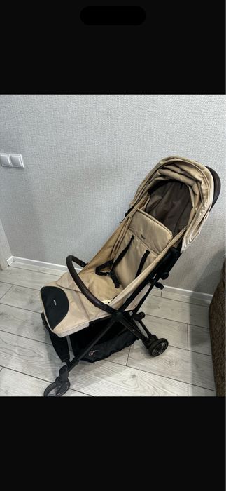 Прогулояная коляска