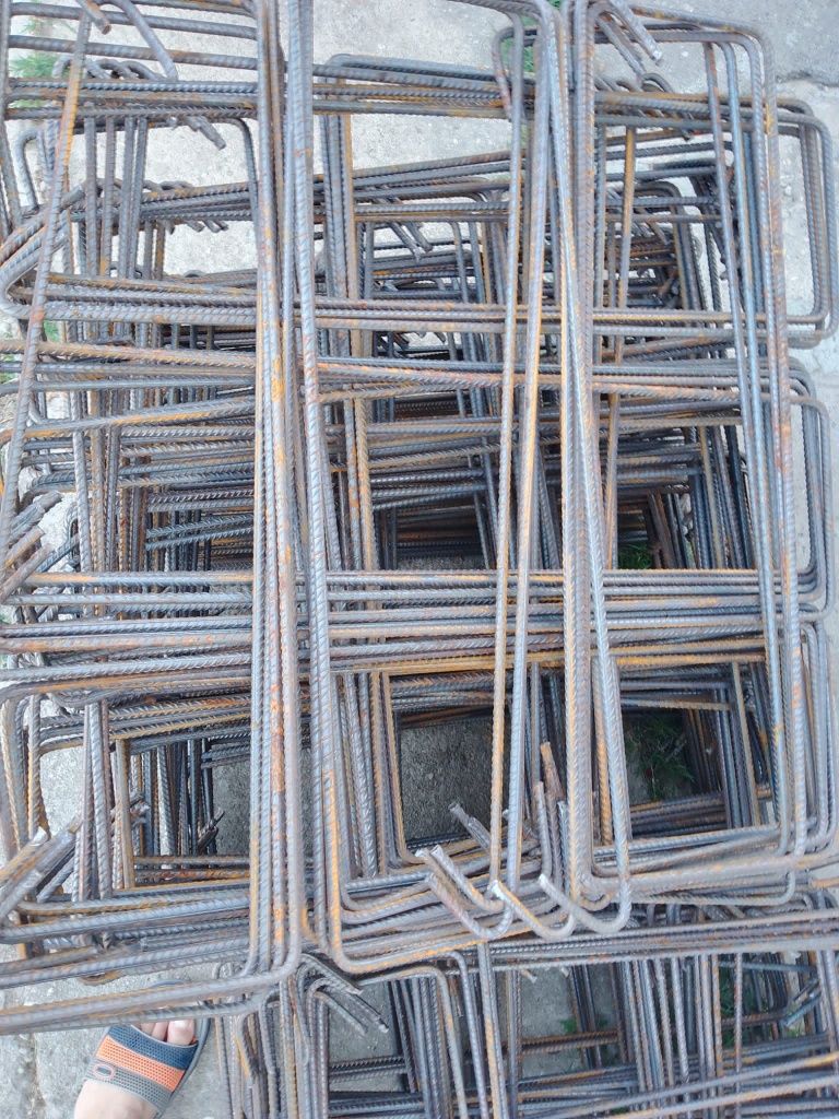 Etrieri construcții din fier beton