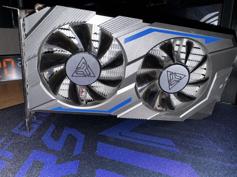 Видеокарта GTX1650 4гб