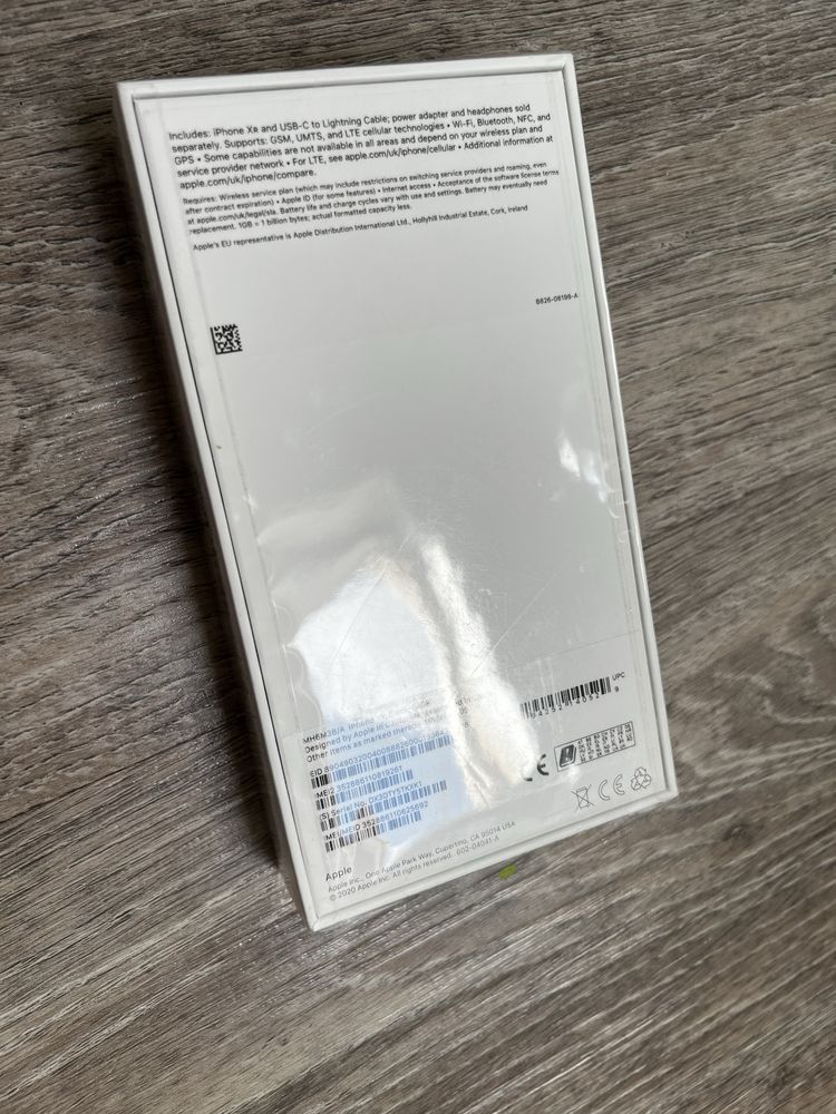 Apple iPhone XR 64GB Черен Нов Запечатан Отключен