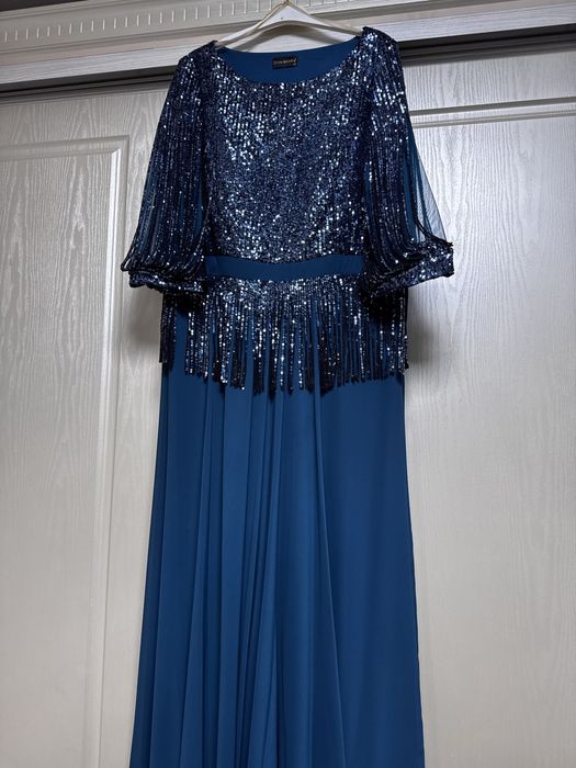 Продам вечернее платье.