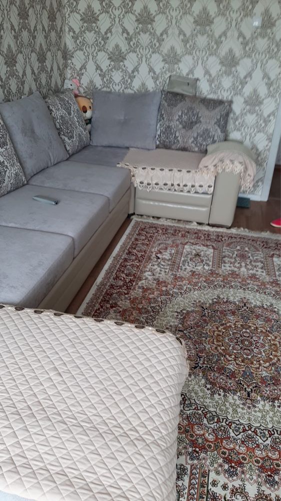 Продам б/у угловой диван
