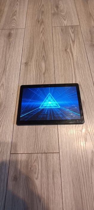 Vand Tableta mare de 10" Toscido