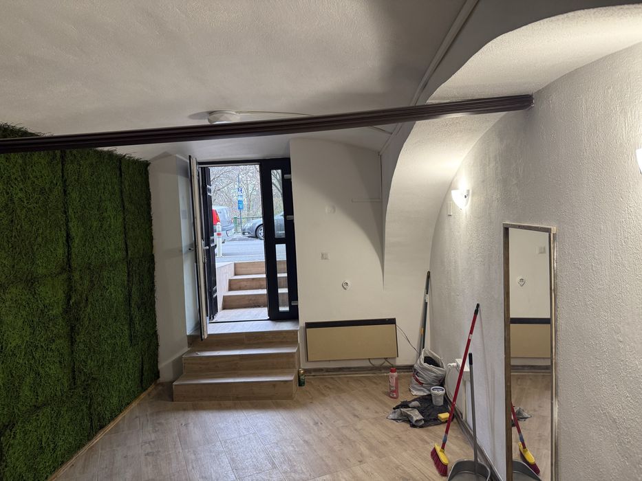 Inchiriez spatiu ultracentral - ARAD