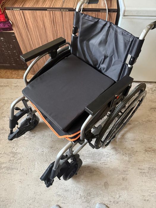 Коляска для инвалидов