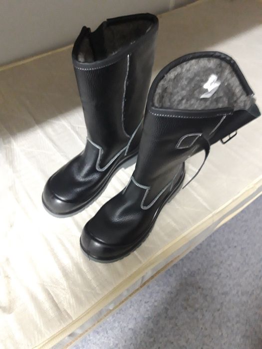 Продам спец. Сапоги