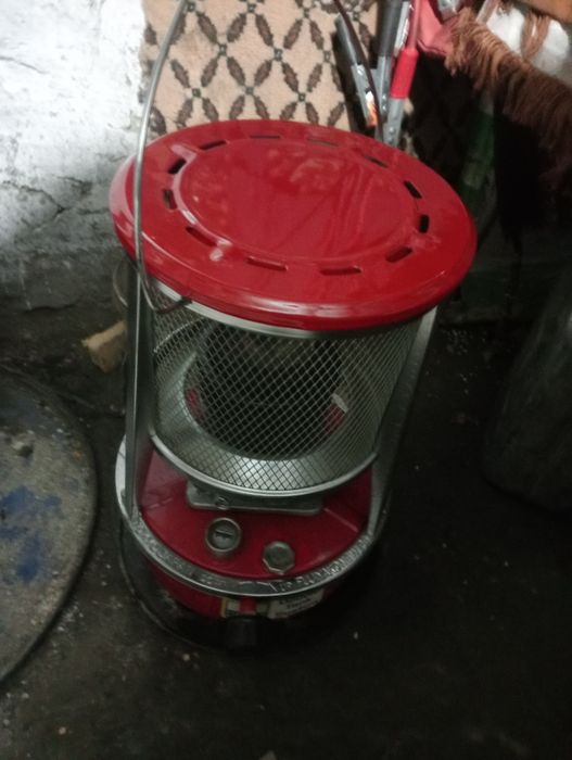 Керосиновая,уаит спиртовая печ для рыбалки охото 14м2греет