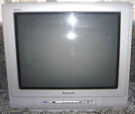 Televizor Panasonic ecran plat, stereo