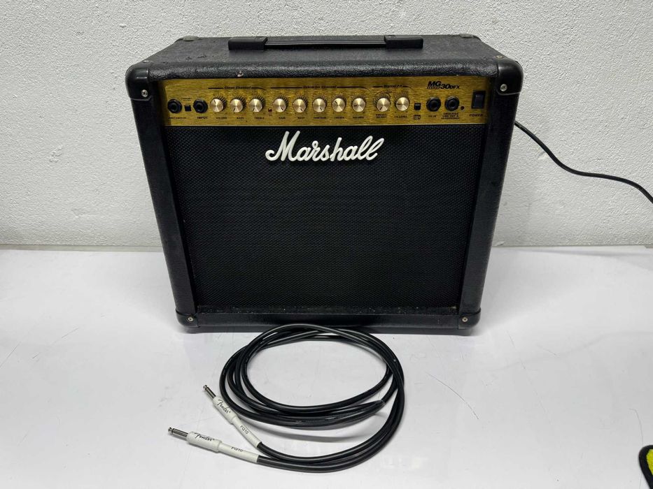 Кубе - Marshall MG30DFX