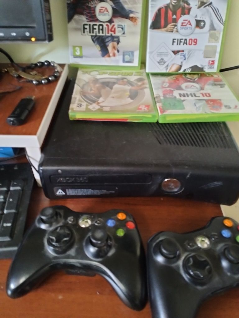 Consolă Xbox 360