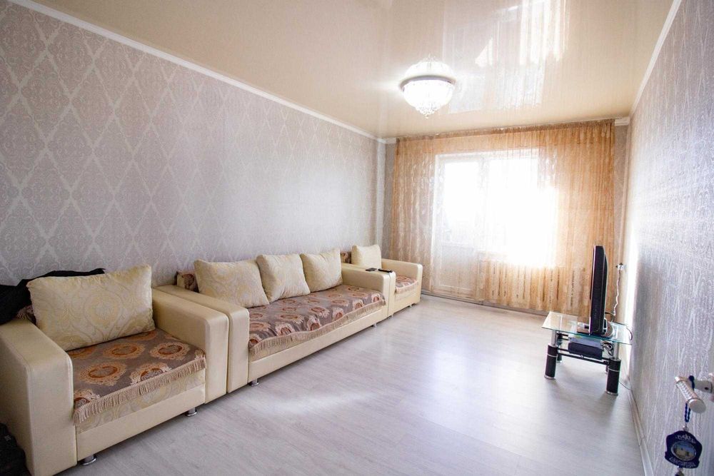 Продам 5-комнатную квартиру Акбота