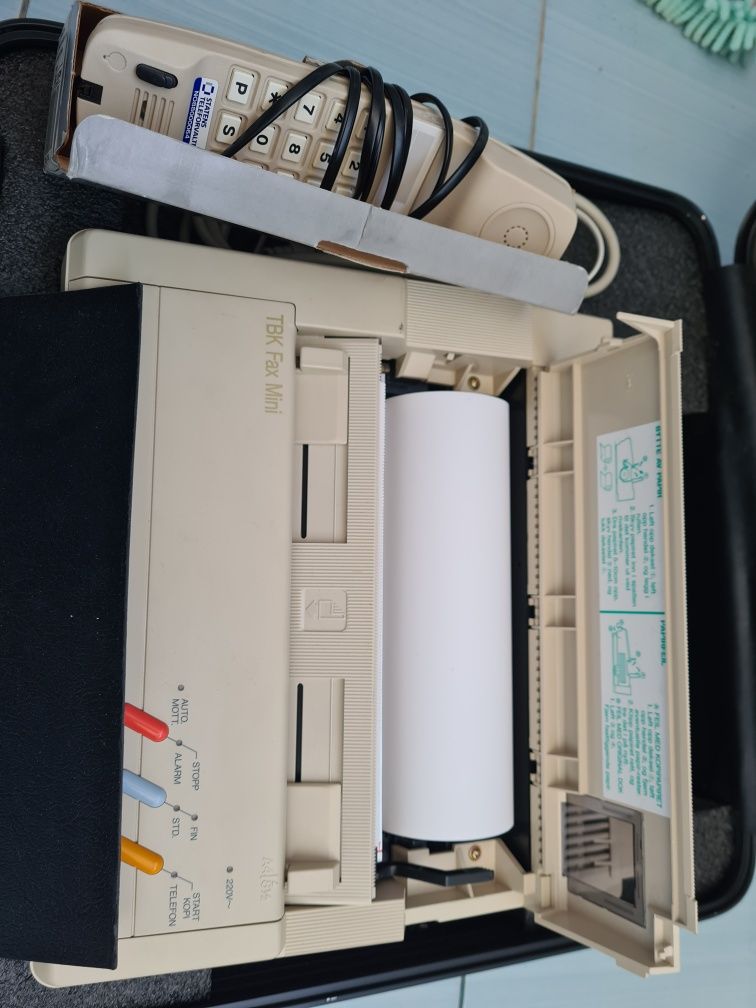 Servieta fax vintage portabil