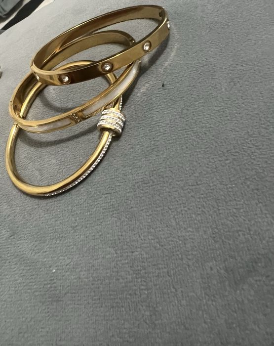 Set brățări predare personală București