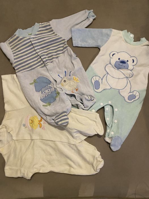Лот бебешки дрехи 0-3 месеца