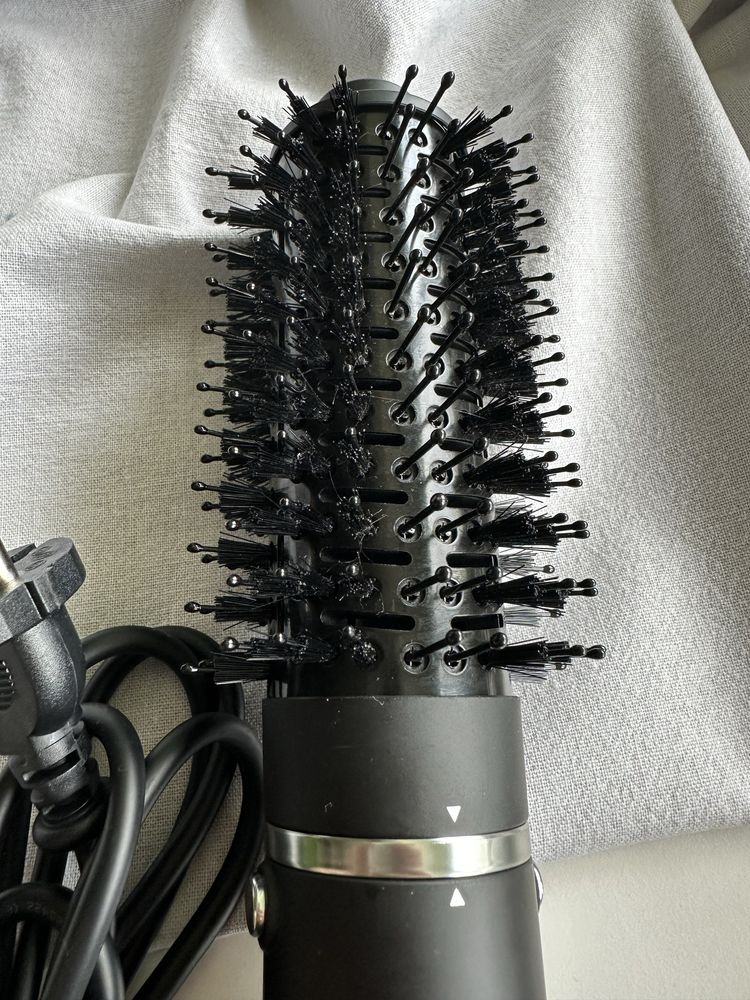 Електрическа четка за коса/CHI round brush