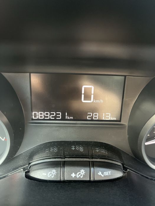 Peugeot 208 1.2 benzina