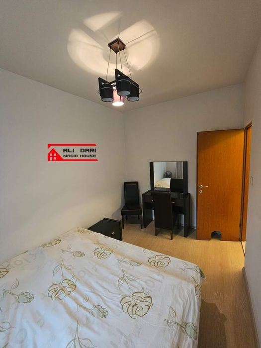 Vand apartament zona petrom/calea baciu